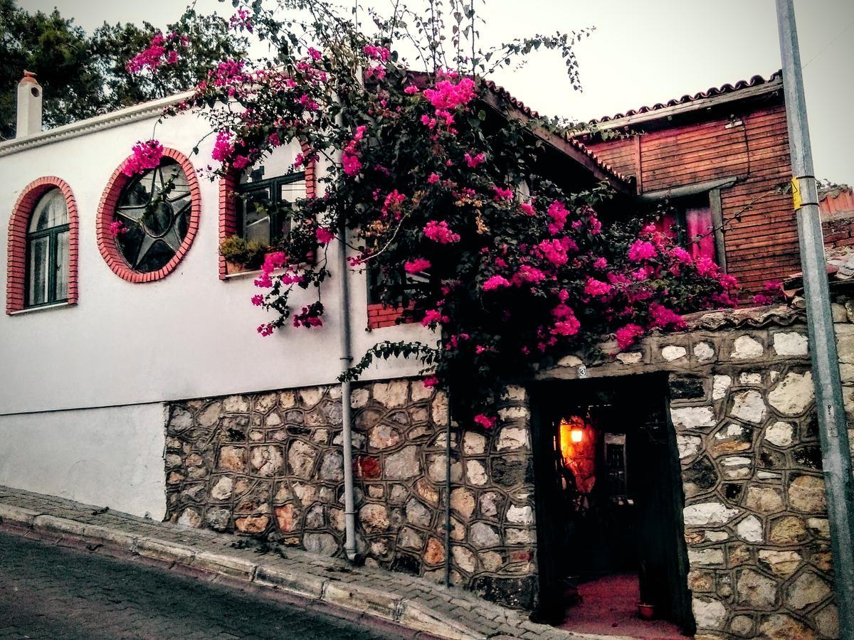 Karaburun Bahce Bed and Breakfast Buitenkant foto