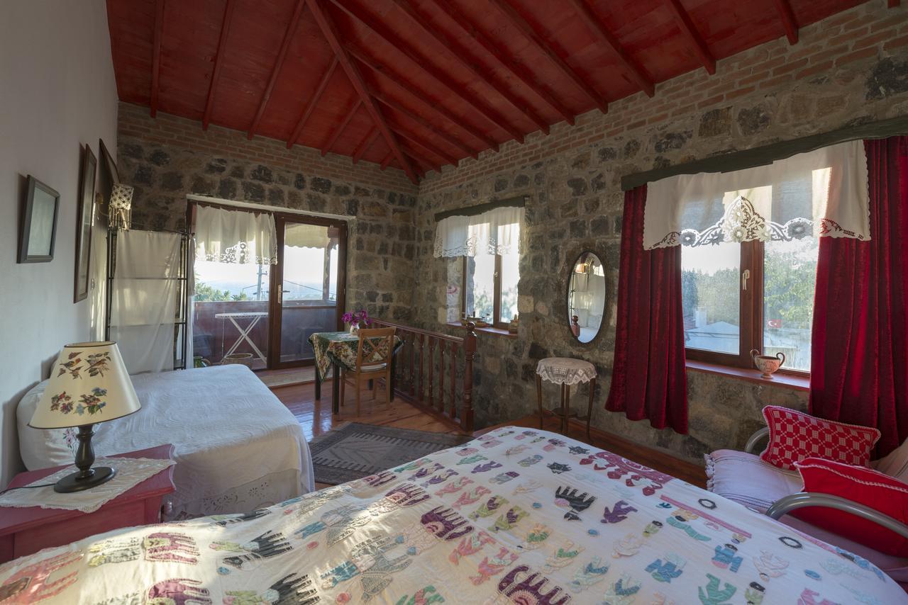 Karaburun Bahce Bed and Breakfast Buitenkant foto